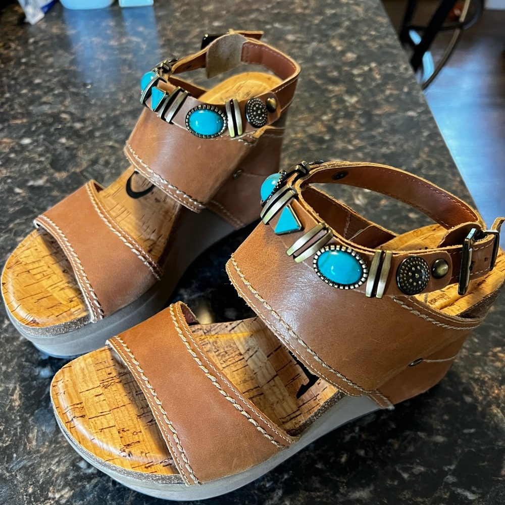 OTBT WEDGES